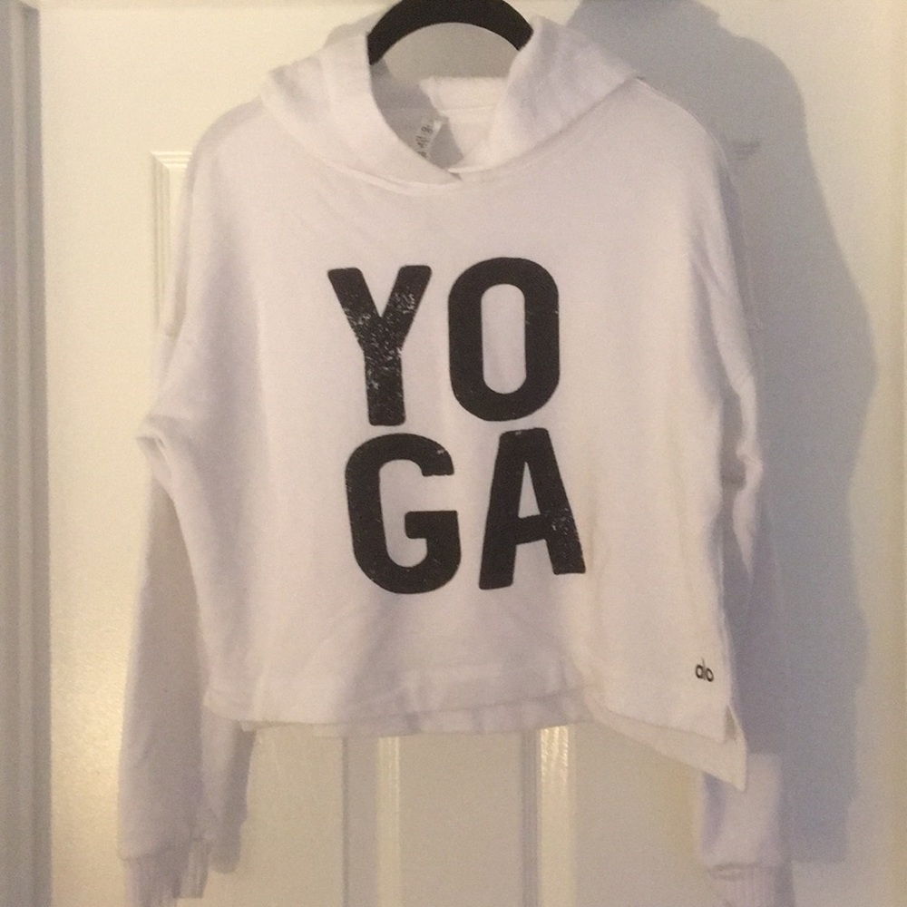 Cropped hoodie by Alo